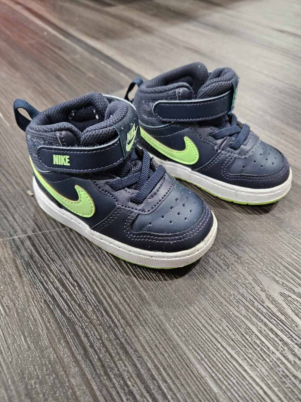 Nike Toddler Navy and Lime Green High-Top Sneakers 6c